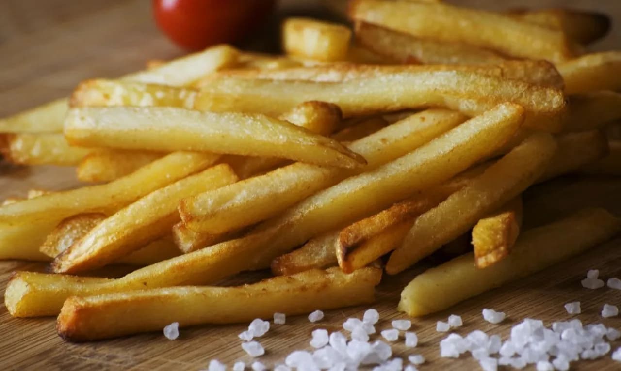 Ile kcal mają frytki domowe? Odkryj, ile naprawdę mają kalorii