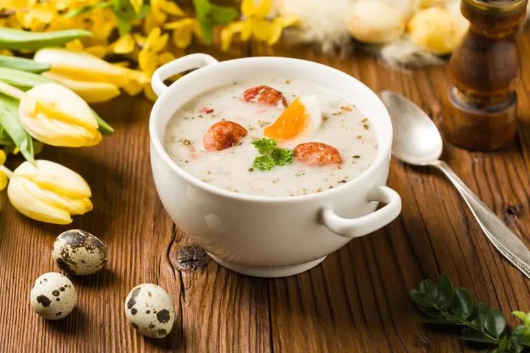 Jaka zupa na Wielkanoc? Odkryj tradycyjne przepisy na święta